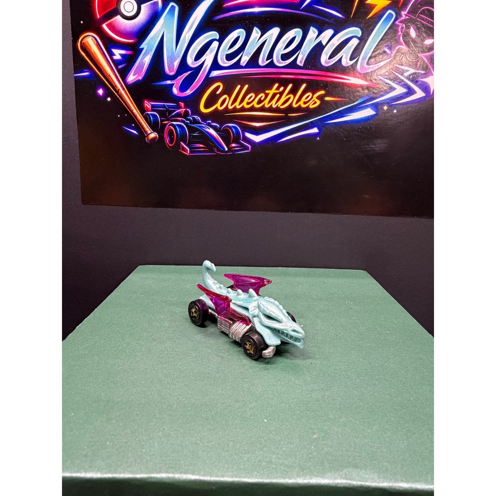 Hot Wheels Dragon Blaster 2009 Blue Purple Wings Diecast Fantasy Car K05